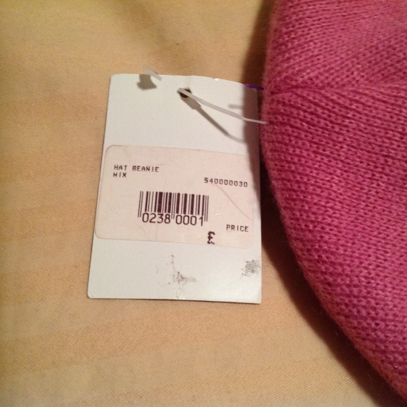 Scotland Beanie Woman's Pink NWT - Picture 3 of 4